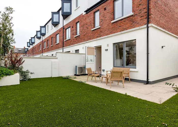 New 2-bed With Garden Near Google Hq & Train Station Casa de Férias Dublin