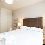 New 2-bed With Garden Near Google Hq & Train Station Semesterbostad Dublin