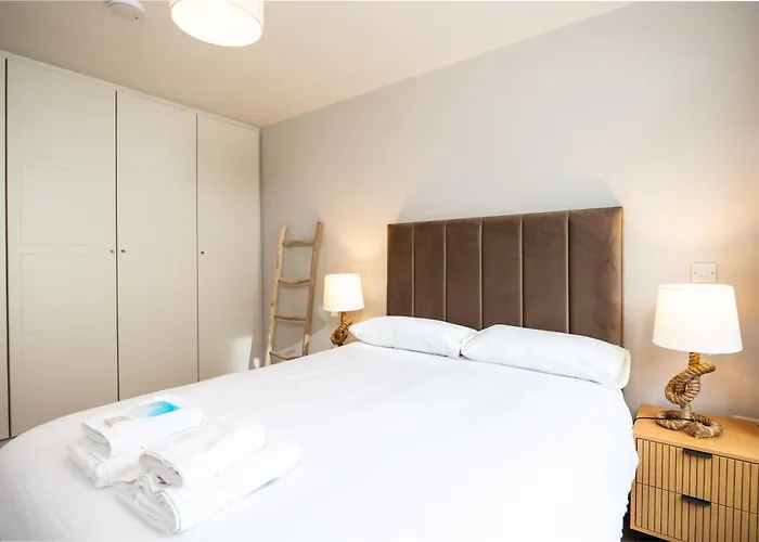 New 2-bed With Garden Near Google Hq & Train Station 펜션 더블린